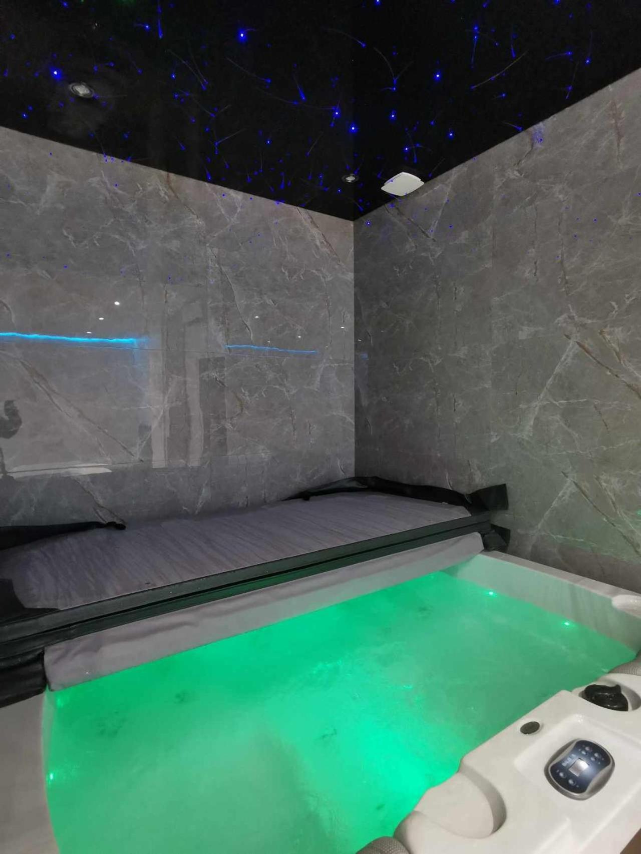 L'etoile Jacuzzi Detente & Confort Appartement